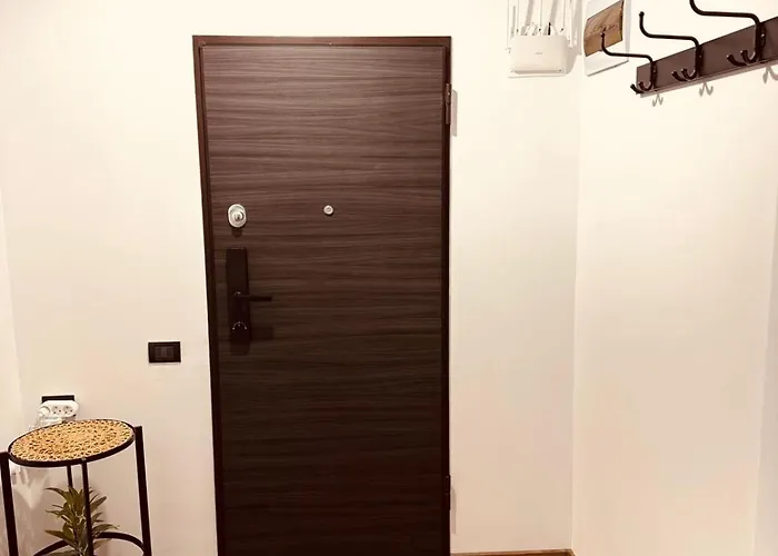 Alessia 107 Stefan Building Апартаменты Нэводари